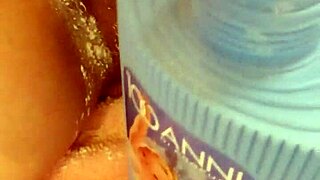 I love the sensation of talcum powder