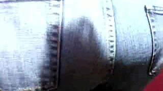 Look at that milf's big ass in jeans on the street