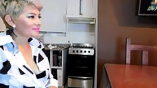 i filled my stepmother's ass with cum so we could eat pizza