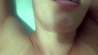 Mulher Madura Dando Um Show De Metidao Com O Novinho Essa Sim Gosta De Foder