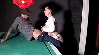 dj do sexo gets pegado with a delicious big cock, sucking and fucking hard