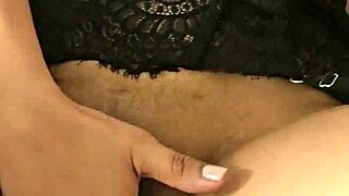 Mature with big tits and ass masturbates, wants cock - viral Latina video.