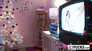 Sexy Lily Squirts In Christmas Moments