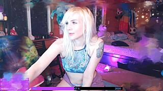 blonde camgirl teases with her titties and ass play, or does she cum?