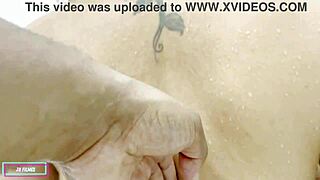 Peguei Minha Mulher Lavando A Buceta Para O Seu Amante