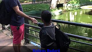 soquei meu pau no cu da aninha na sacada.