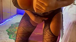 papai noel disse que s� ganho presente se eu fizer um espanhola e ganhar leitinho na boca