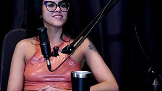 melhores momentos da casal kaliente no preliminares podcast com bia hot - parte 2 watch on sheer red