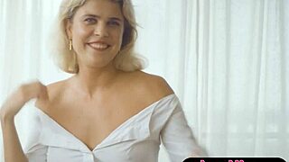 petite australian milf shows off round tits and sandy bubble butt!