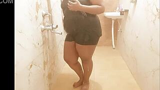 Look at this Myanmar milf enjoying her shower time