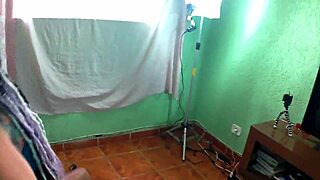 after nice blowjob this hottie let everyone know about work friends