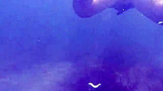 Underwater creampie in pool while swimming with cum inside bbw milf pussy close up