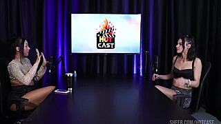 Melhores momentos da Debora Andrade com Vitoria Beatriz no Hot Cast - parte 2 watch on Sheer Red