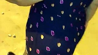 Oh wow, I'm flashing this mature Peruvian teacher with her big ass and tits in lingerie on the streets of Lima! 😏🍑