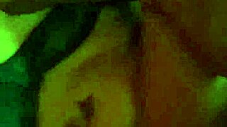 Milf caliente con culo grande follada a perrito