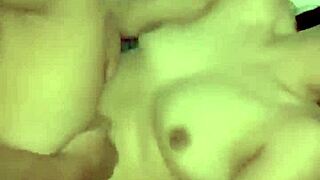 oh damn, this petite colombian morena from iztapalapa gives amazing handjob and fucks so good in bedroom