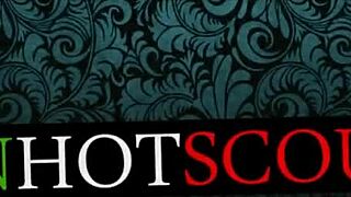 意大利热侦察 - 意大利MILF