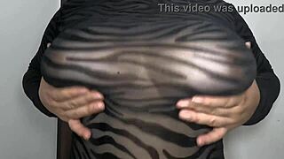 sexy colombian madrastra culona with big ass and big pussy lips in thong panties preparing to rest at home