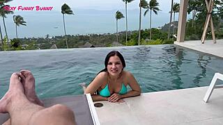 嘿，老公猛烈干妻子姐姐，并在她脸上射出巨大负荷