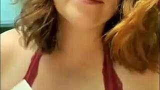 Lynnette Lyons gets interviewed for xvideos with preview of water sports and facials