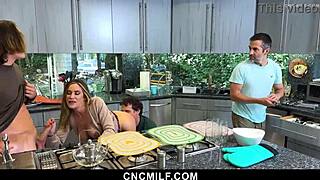 我喜欢让生活中最重要的男人们在一个屋檐下免费使用我，用口交和后入式在硬核群交中