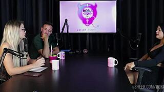 i'm dealing with these wild thoughts as a businesswoman in homemade video with girlfriend