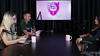 i'm dealing with these wild thoughts as a businesswoman in homemade video with girlfriend