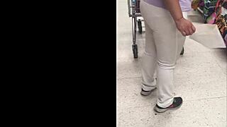 Uh, like, wearing my white pantalon and cachetero, feeling kinda mexican milf vibe, y'know?