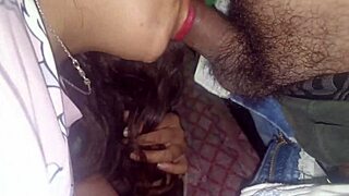 i love how this sexy bhabhi gets her tight gand chudai by the electrician with intense passion