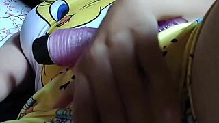 Indian girl gets fucked by her best friend in homemade solo toy session