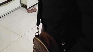 Empleada Venezolana Coqueteando With Boss In Bedroom!