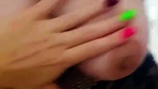 Stepmom instructs stepdaughter on lesbian fucking with kissing and pussy play in homemade session