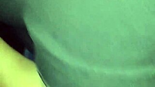 Wow, harassing big-ass mature in Lima streets at paradero part one!