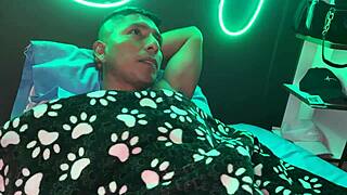 Hermanastro Masturbates While Craving To Lick And Devour My Shaved Pussy