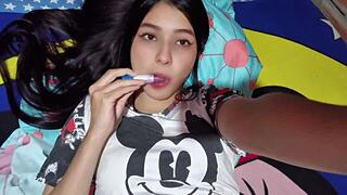 i love watching this 18-year-old college girl masturbate with her dildo