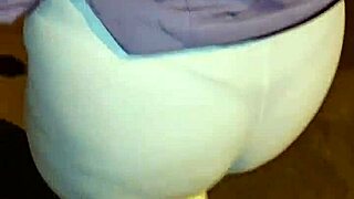 Venezuelan Mature Bbw Flashes Big Ass And Pussy Lips In Public Street Tease