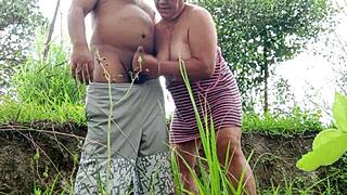 Outdoor sex with chubby milf deepthroat sucking cock