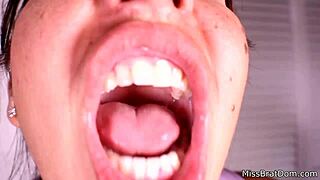 Oh man, check out this mouth fetish with gagging and closeup views on milf
