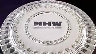 Wow, brunette milf nina dolci gets her twat jizzed by rome major