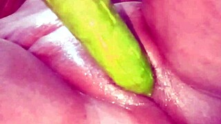 hey, today my pussy felt very tight so i applied oil and got fucked in desibhabhi sex