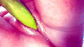 hey, today my pussy felt very tight so i applied oil and got fucked in desibhabhi sex