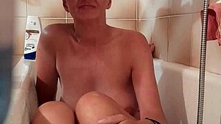 Milf Sandra golden rain tongue anal rimming and facial cumshot