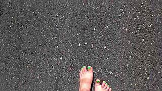 i enjoy foot fetish views of my curvy milf legs