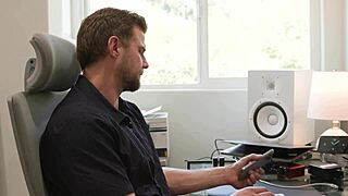 为什么淫荡的Syren De Mer渴望来自大黑鸡巴的惊喜双插？她骑乘并在内衣中射脸。