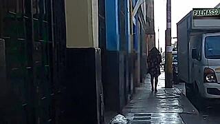 En La Calle Una Señora Madura Es Perseguida Pillada Y COGIDA Por Un Joven A Cambio De Pagarle Sus Deudas - No Te Demores Mucho Al FOLLAR Por Favor Tengo Que Volver A Casa!