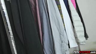 Stepson Enjoys Smell Of Busty Milf Stepmom's Wet Pussy In Brunette Masturbation Scene