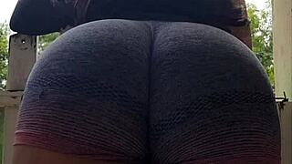 Exibindo Para Vizinho Bater Uma With Big Ass Milf In Dirty Talk Fetish