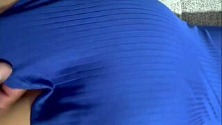 Manoseando A Esta Madura Milf Infiel Delicioso Culote En Vestido Corto