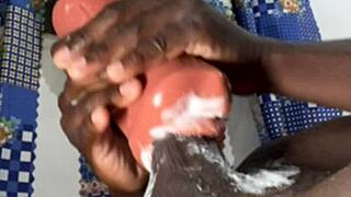 i sneak peak bbc on vacation for creampie deep fuck with sextoy