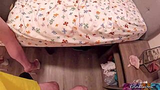 Stepmom offers curvy ass for halloween creampie fun